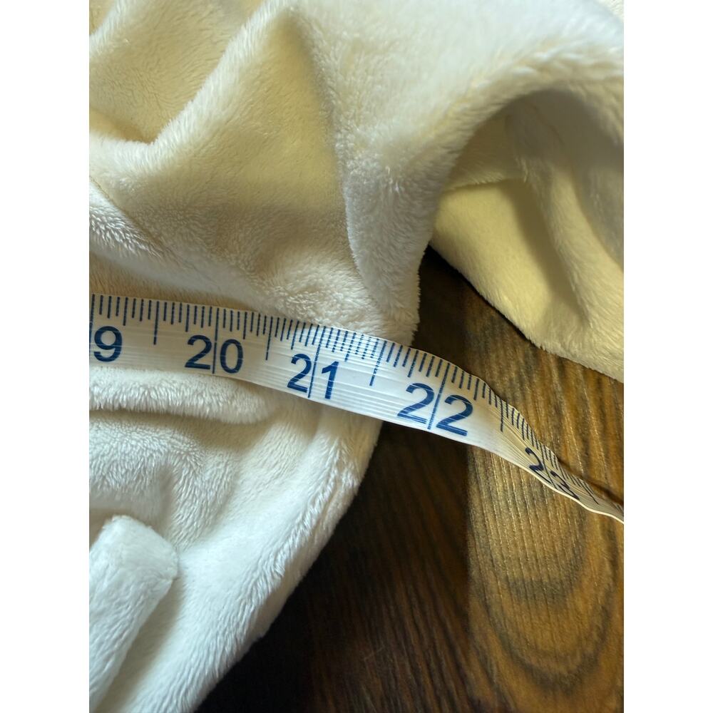 Pottery Barn Faux Fur Robe One Size - Picture 10 of 12